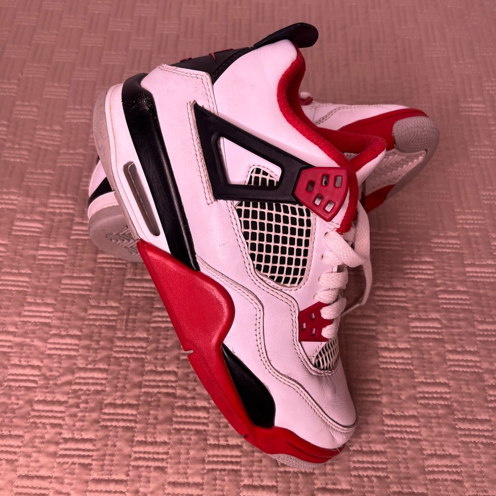 Jordan Fire Red 4s
